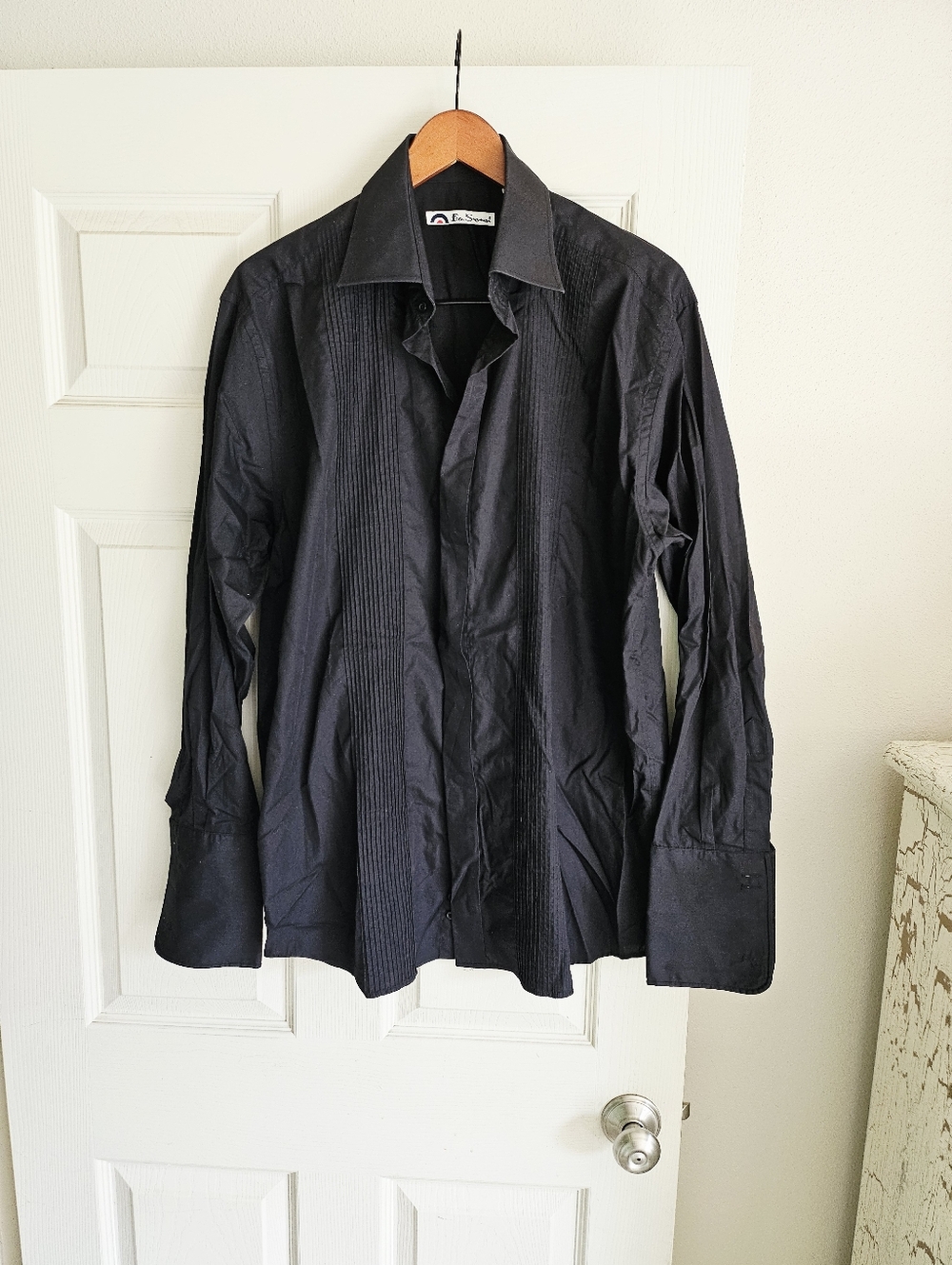 Ben Sherman 16 1/2 Black Button up Excellent Used Condition
